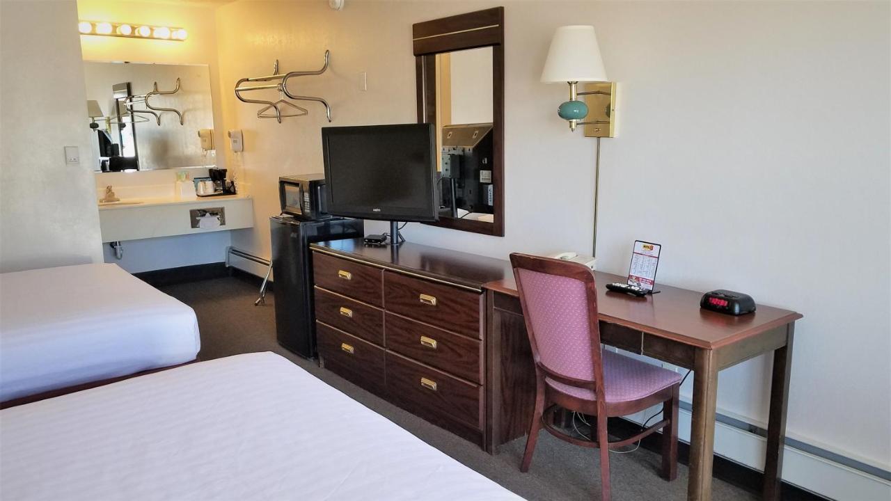 Motel 8 Laramie Luaran gambar
